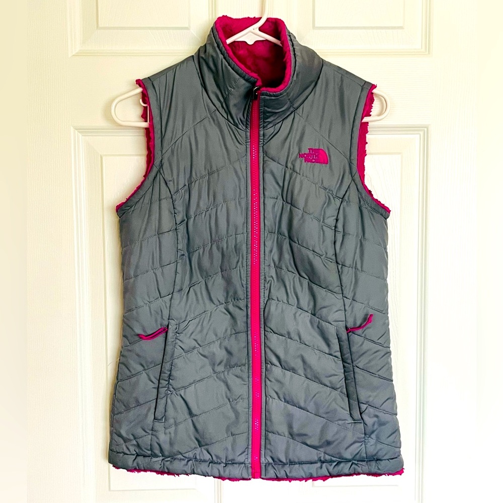 North Face Women’s Reversible Insulated Vest size S